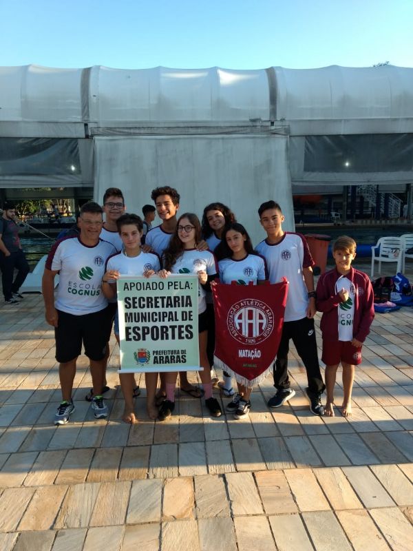 EQUIPE DE NATAÇÃO DA A. A. A/ ESCOLA COGNUS  CONQUISTA 08 MEDALHAS NO TORNEIO REGIONAL DE PETIZ A  SÊNIOR DA 2ª REGIÃO DA FAP