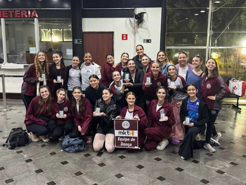 No dia 14 de junho, a equipe competitiva de dança da Associação Atlética Ararense participou do festival “Dançare”
