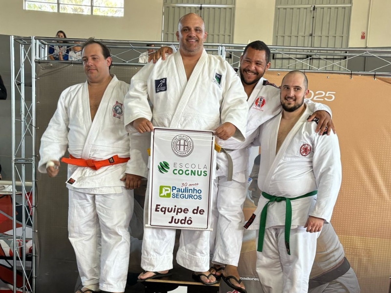Judô da Associação Atlética Ararense participa do Campeonato Paulista de Veteranos em Aguaí