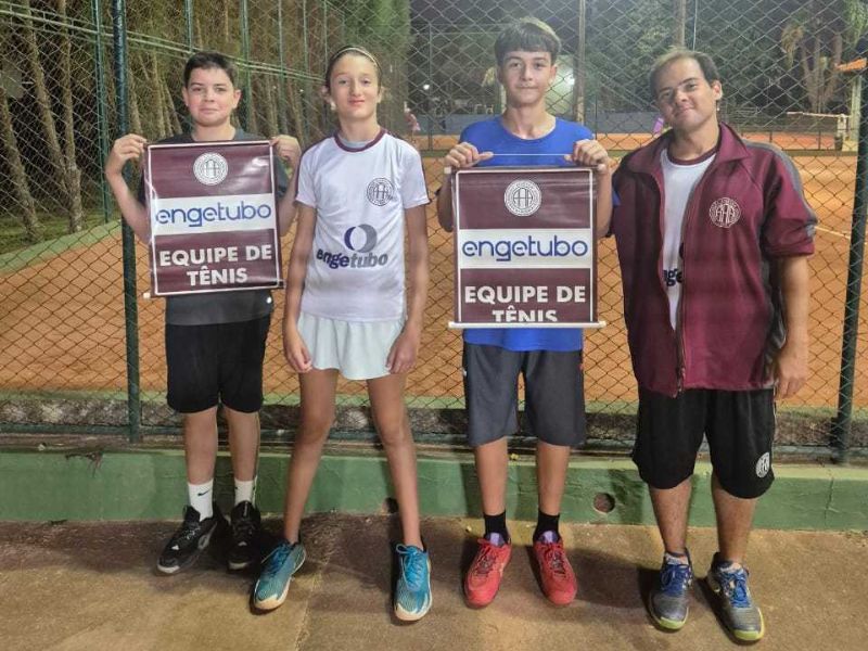 Equipe AAA/Engetubo representa clube no Torneio Infanto juvenil do clube de campo EMPYREO em Leme-SP