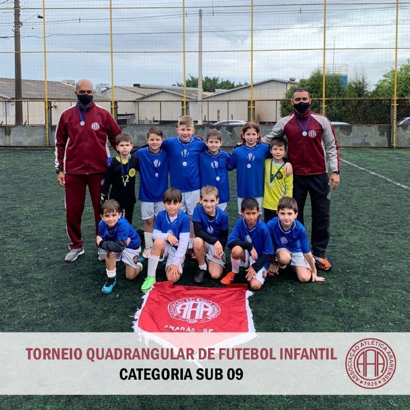Torneio quadrangular de futebol infantil