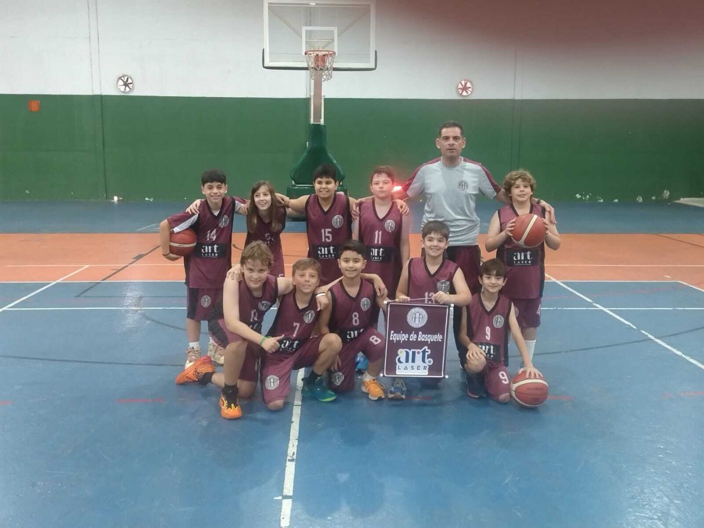 Equipe Sub-10 de Basquete participa do Festival Final pela Liga Metropolitana 