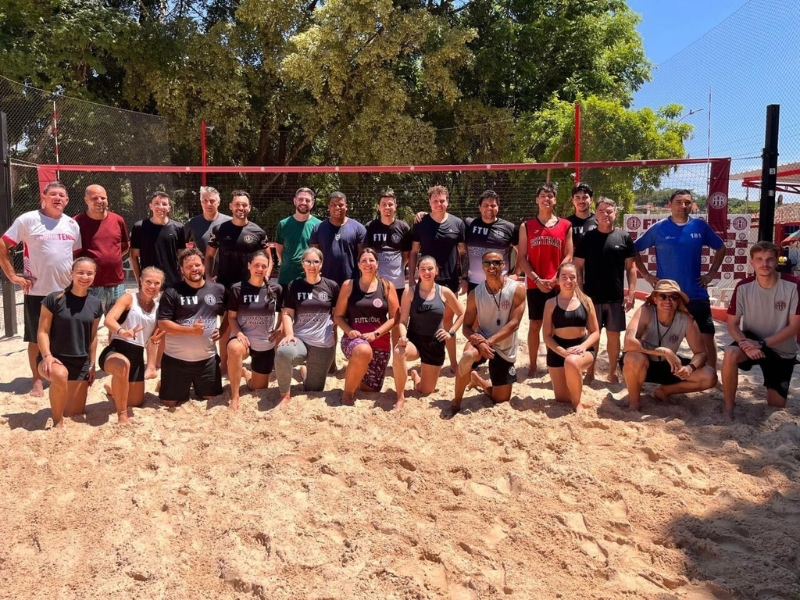 Festival competitivo de futevôlei Adulto